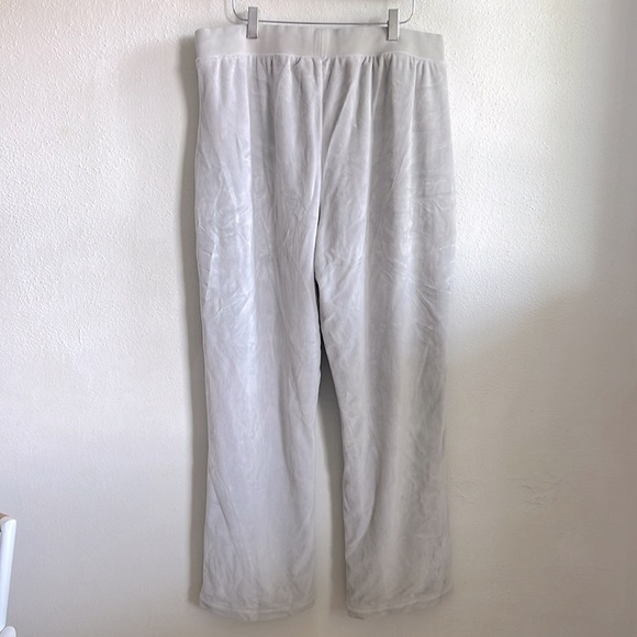 ADIDAS BASKETBALL VELOUR PANTS IA3453 - Picture 5 of 6